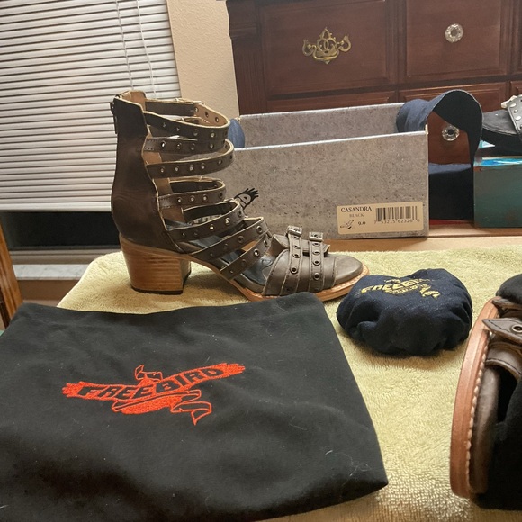 COPY - Freebird by Steven heeled sandal 9 - Picture 2 of 7